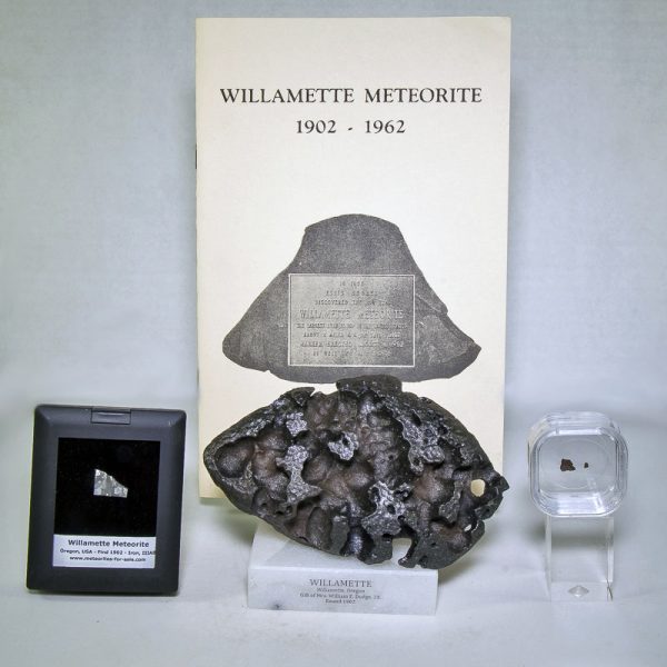 Willamette Meteorite Display 0.77g